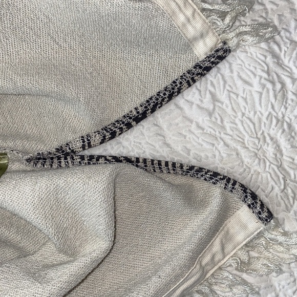 Alternative Hoodie Printed Poncho - Picture 10 of 10